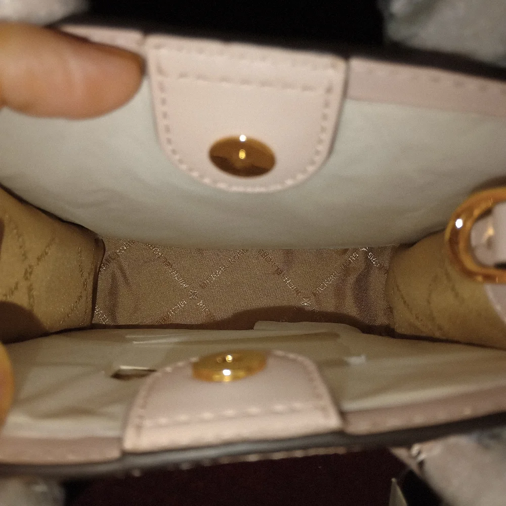 NWT Michael kors Mercer Extra-Small Pebbled Leather Crossbody Bag Powder Blush - Picture 11 of 14